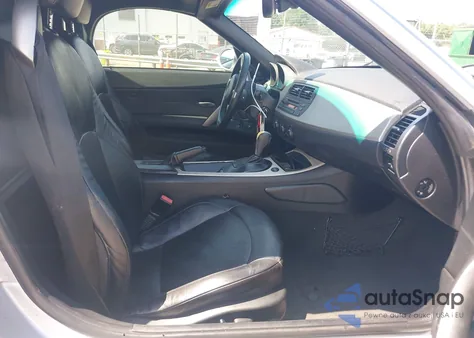 2005 BMW Z4 3.0I z USA, uszkodzony, nr VIN 4USBT53515LU10388